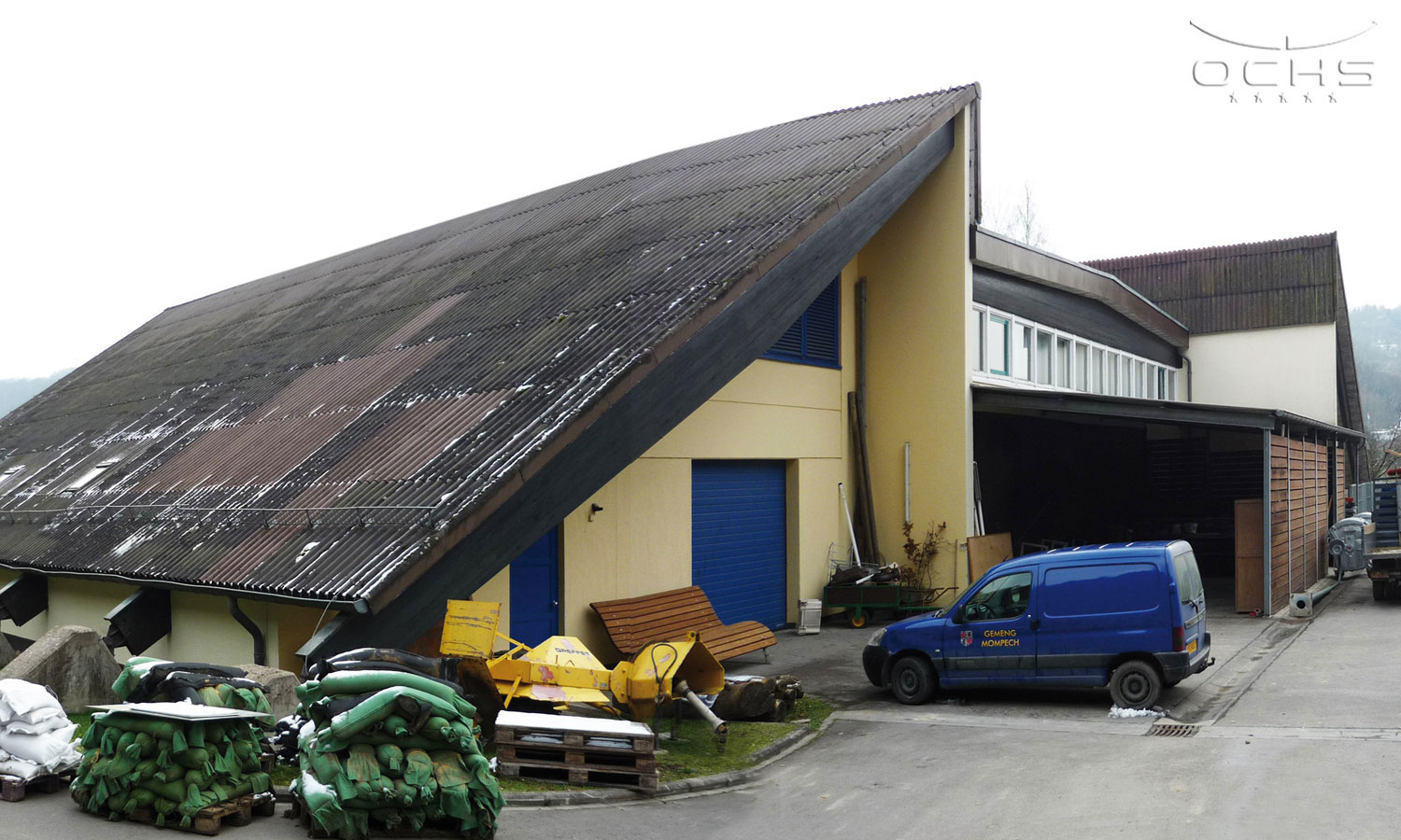 Veranstaltungshalle und Maison Relais in Born