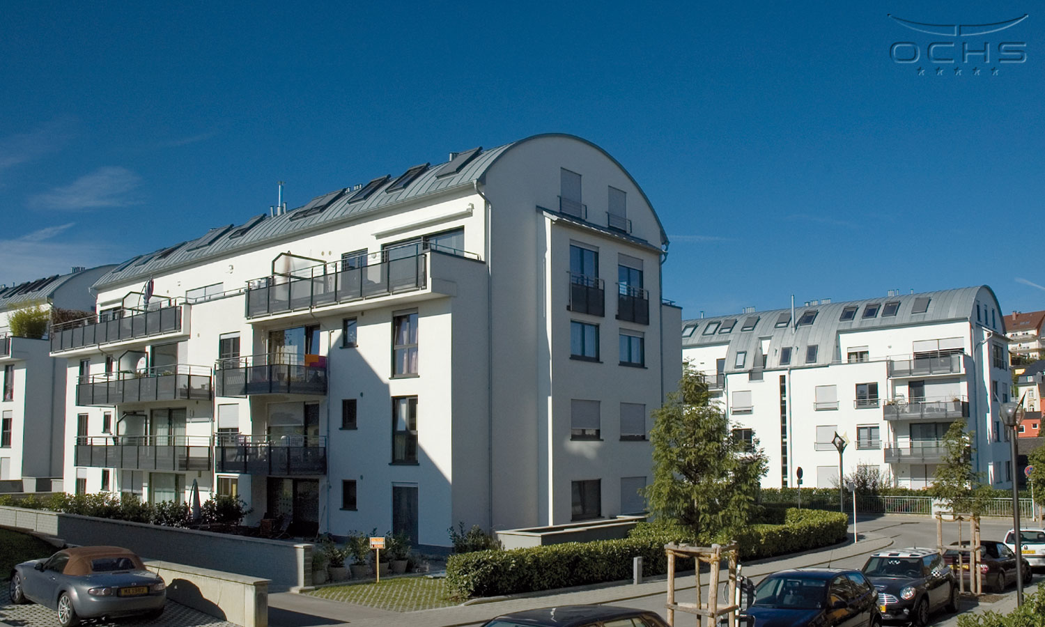 Dachverkleidung aus vorbewitterten Zink-Stehfalz auf Bogendach