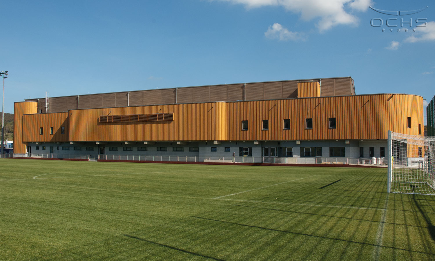 Sporthalle Lintgen mit integrierter Zuschauerbühne in Holzausführung