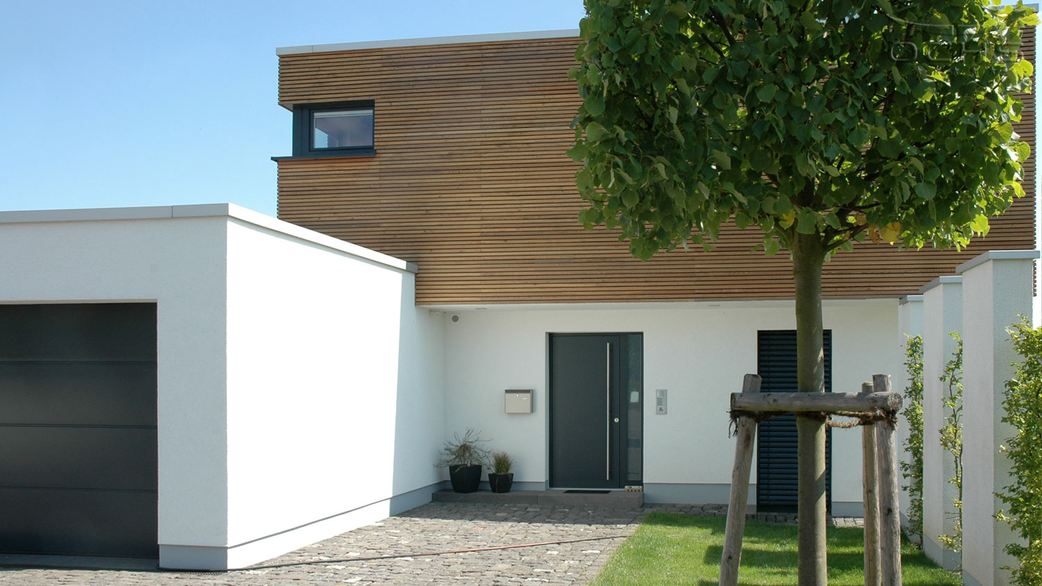 Wohnhaus mit Holzfassade in Simmern